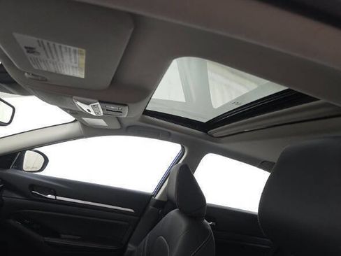 Used 2025 Nissan Altima 2.5 SR image 7