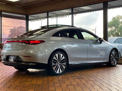 Used 2023 Mercedes-Benz EQE 500 4MATIC Sedan w/ Exclusive Trim Package image 11