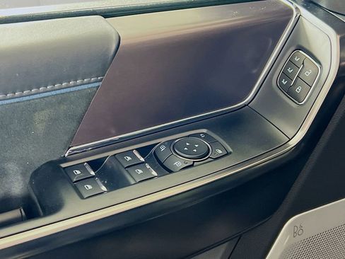 New 2025 Ford F150 Platinum w/ Equipment Group 702A High image 12