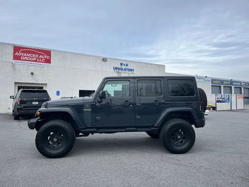 Used 2016 Jeep Wrangler Unlimited Sport image 39