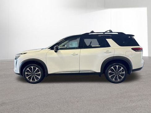 New 2026 Nissan Pathfinder Platinum image 29
