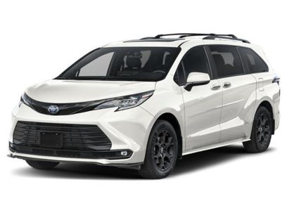 New 2026 Toyota Sienna XLE Woodland Edition