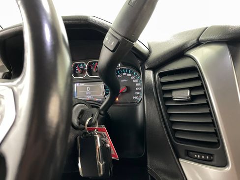 Used 2016 Chevrolet Suburban LT RWD image 31