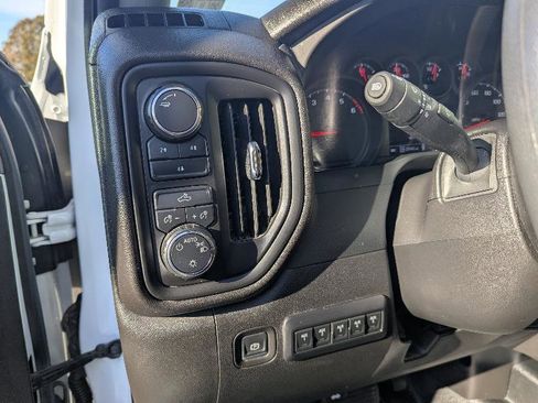 Used 2024 Chevrolet Silverado 2500 W/T w/ WT Convenience Package AWD/4WD image 20