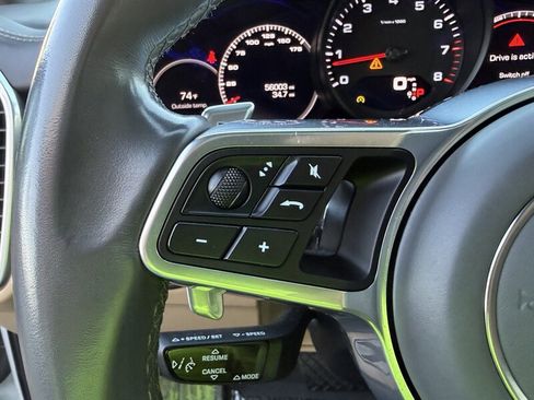 Used 2021 Porsche Cayenne image 27