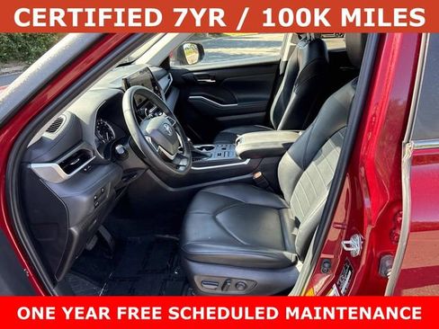Used 2023 Toyota Highlander XLE AWD/4WD image 14