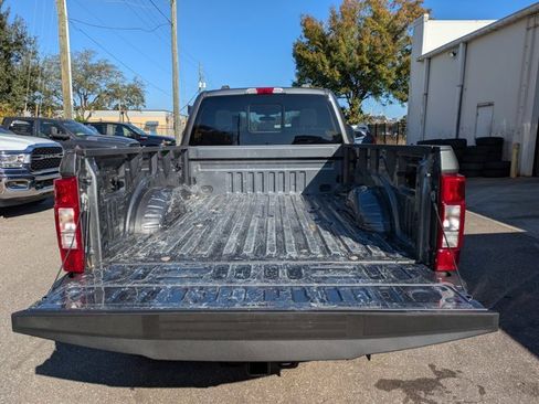 Used 2022 Ford F350 XLT w/ Black Appearance Package image 11