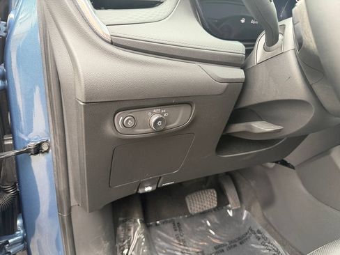 Used 2024 Buick Encore GX Sport Touring AWD/4WD image 19