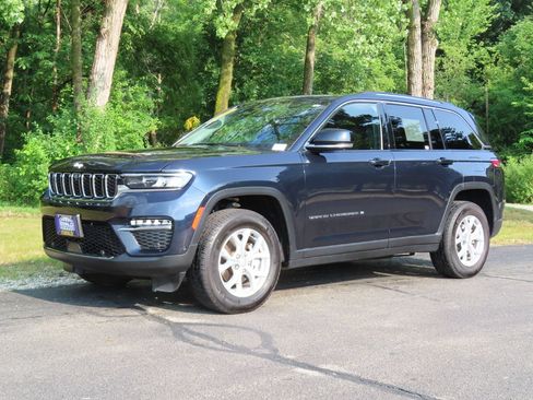 Certified 2023 Jeep Grand Cherokee Limited w/ Luxury Tech Group II AWD/4WD image 22