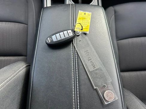 Used 2024 Nissan Altima 2.5 SV image 16