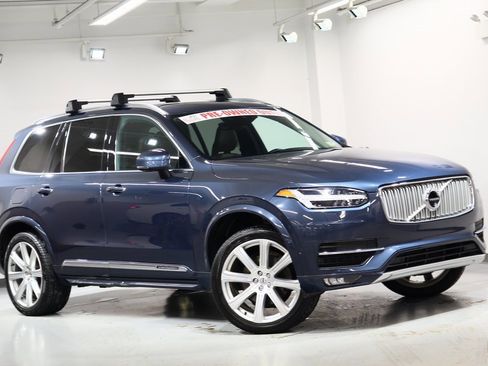 Used 2018 Volvo XC90 T6 Inscription w/ Convenience Package image 2