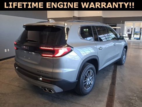 Used 2025 GMC Acadia Elevation image 6