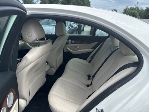 Used 2020 Mercedes-Benz E 350 Sedan image 7