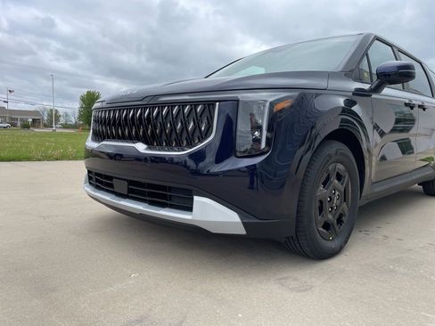New 2026 Kia Carnival FWD image 15
