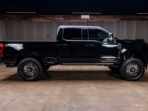 Used 2026 Ford F250 Platinum AWD/4WD image 11
