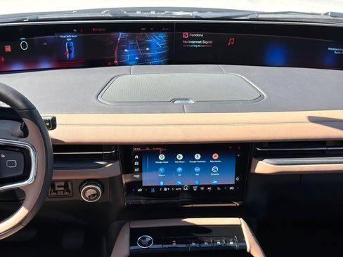 New 2026 Lincoln Navigator L Black Label AWD/4WD image 22