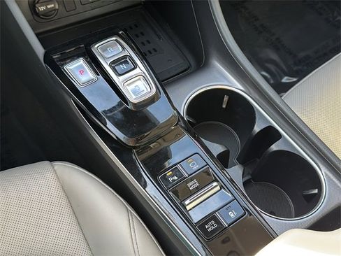Used 2022 Hyundai Sonata Limited image 21