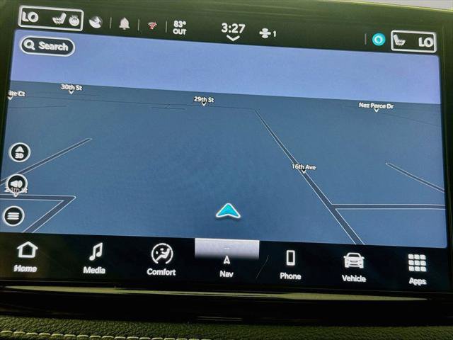 Certified 2024 Chrysler Pacifica Limited FWD image 18