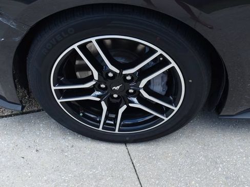 Used 2022 Ford Mustang GT w/ Equipment Group 301A RWD image 12