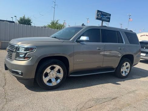 Used 2019 Chevrolet Tahoe Premier AWD/4WD image 3