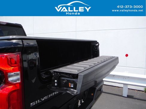 Used 2023 Chevrolet Silverado 1500 LT Trail Boss w/ Protection Package AWD/4WD image 24