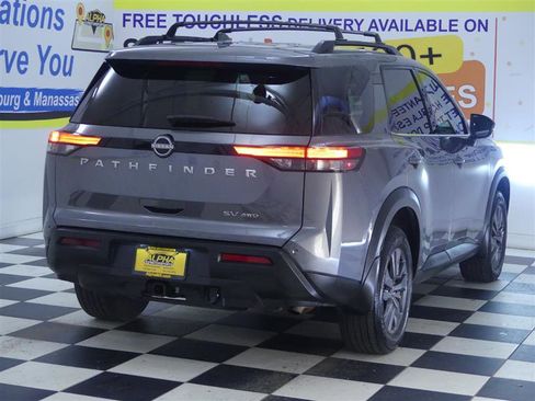 Used 2023 Nissan Pathfinder SV w/ SV Premium Package AWD/4WD image 8