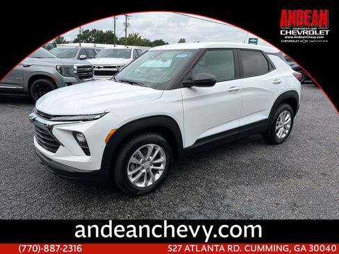 New 2026 Chevrolet TrailBlazer LS w/ LS Convenience Package FWD image 1