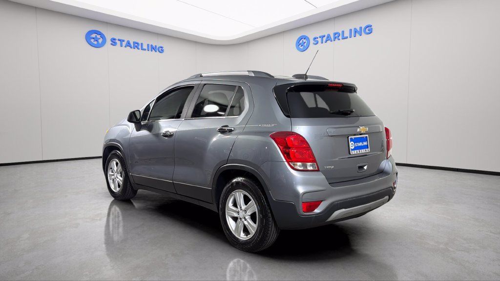 Used 2020 Chevrolet Trax LT w/ LT Convenience Package FWD image 5