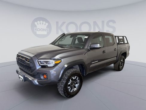 Used 2020 Toyota Tacoma TRD Off-Road image 1