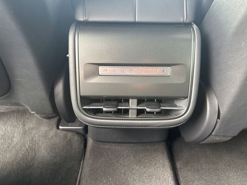 Used 2024 Lincoln Nautilus Premier w/ Jet Appearance Package image 13