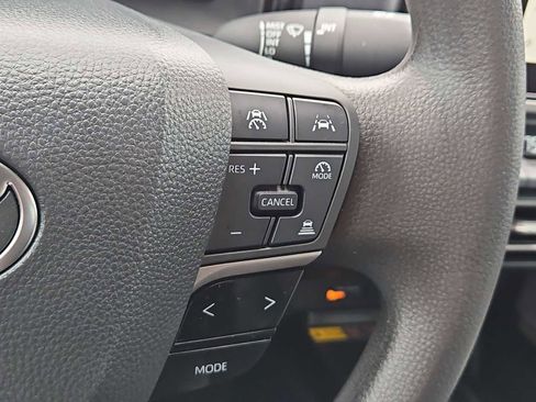 Used 2025 Toyota Camry LE image 23