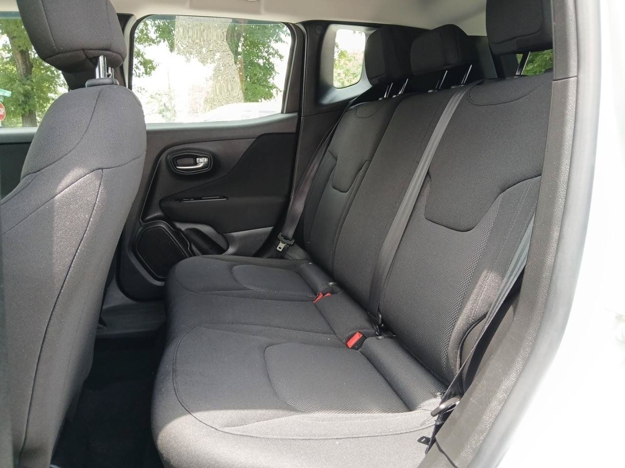 Used 2021 Jeep Renegade Sport FWD image 11