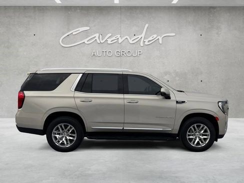 Certified 2022 GMC Yukon SLT w/ SLT Luxury Package image 16