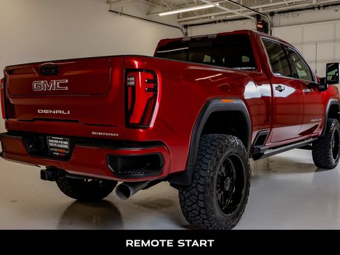 Used 2024 GMC Sierra 2500 Denali w/ Denali Reserve Package AWD/4WD image 10
