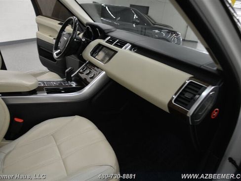 Used 2014 Land Rover Range Rover Sport HSE image 20
