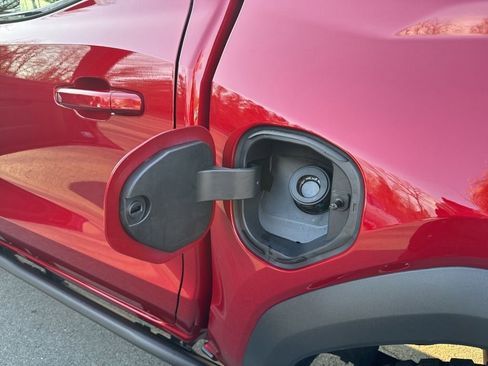 New 2026 GMC Canyon AT4X w/ LPO, Black Badging Package image 67