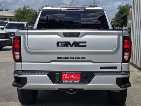 Used 2022 GMC Sierra 1500 Elevation w/ Elevation Premium Package RWD image 9