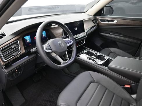 New 2026 Volkswagen Atlas SEL image 18