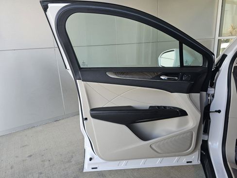 Used 2019 Lincoln MKC Reserve w/ MKC Climate Package image 18