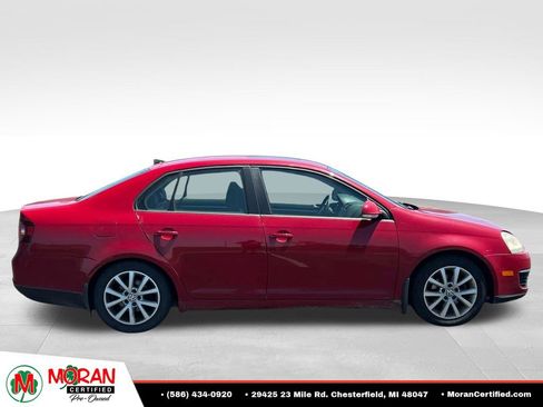Used 2010 Volkswagen Jetta Limited Edition FWD image 6
