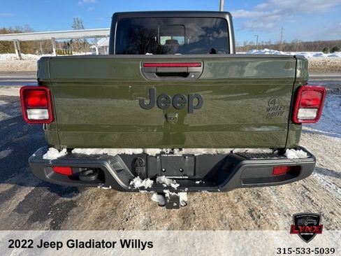 Used 2022 Jeep Gladiator Sport AWD/4WD image 4