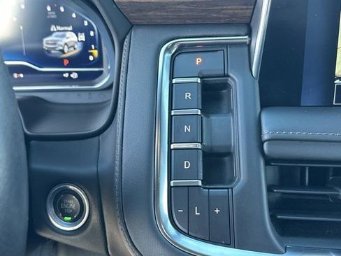 Used 2022 Chevrolet Tahoe High Country image 39