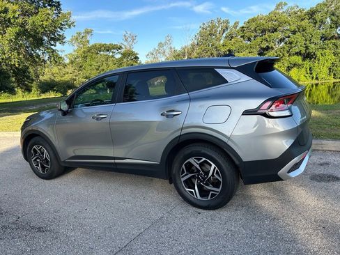 Used 2024 Kia Sportage LX FWD image 4