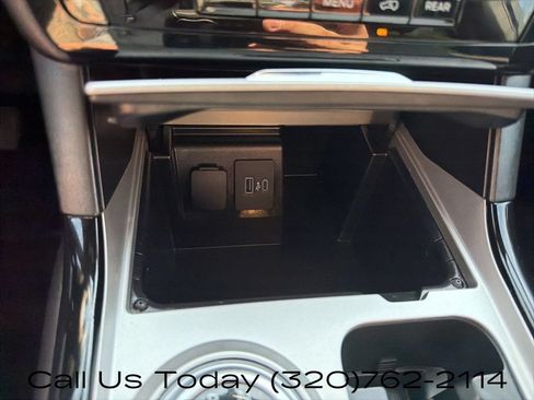 Used 2024 Ford Explorer ST-Line w/ Class IV Trailer Tow Package AWD/4WD image 25