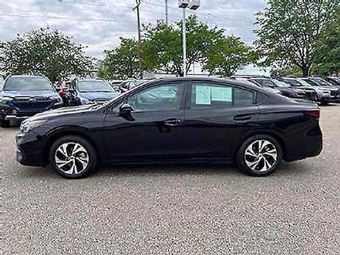 Certified 2025 Subaru Legacy Premium w/ Popular Package #1A AWD/4WD image 4