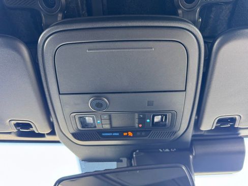 New 2025 Ford Bronco Outer Banks w/ Sasquatch Package image 35