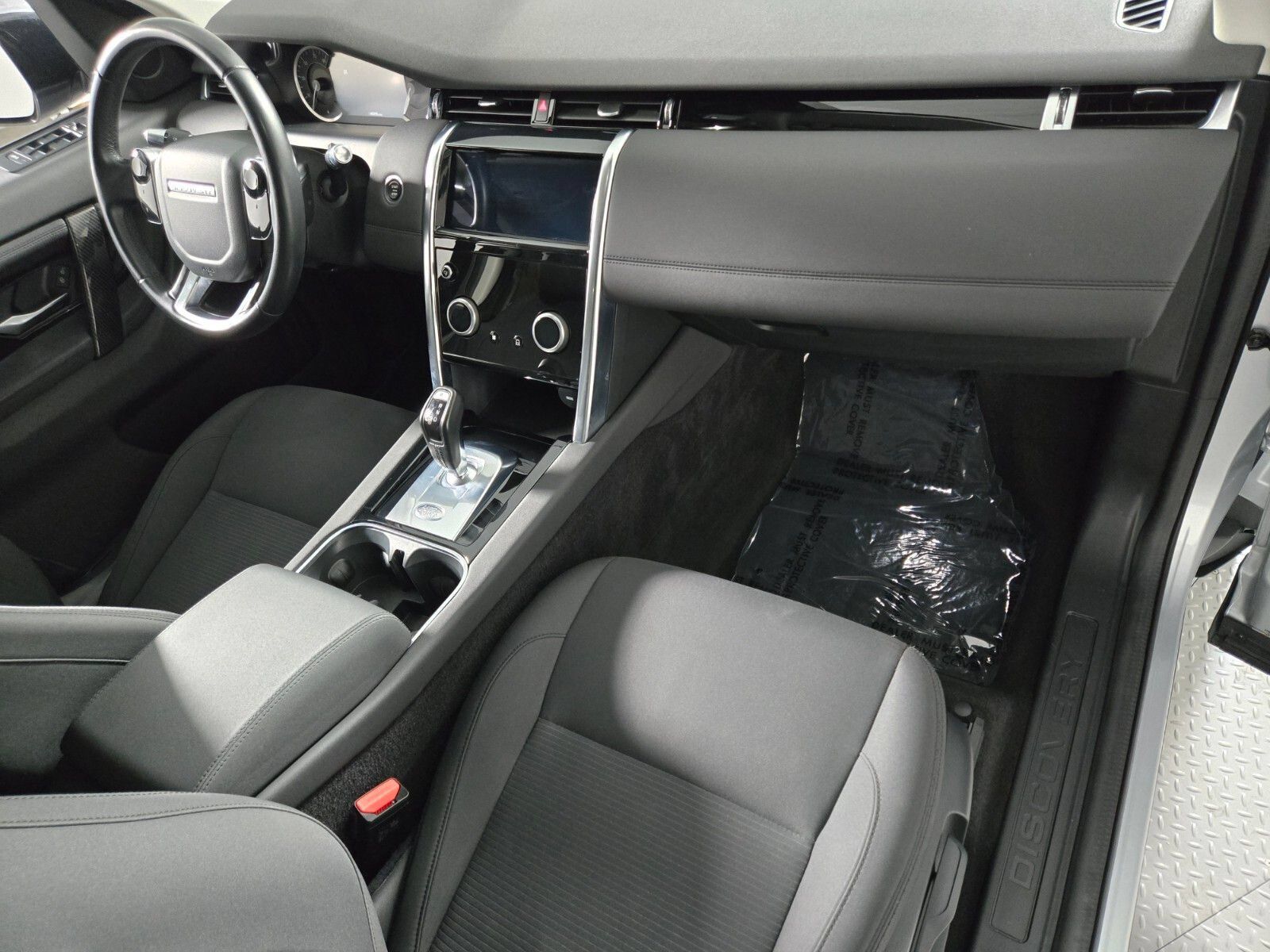 Used 2020 Land Rover Discovery Sport AWD/4WD image 18