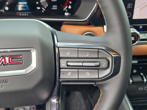 New 2026 GMC Canyon AT4 w/ Technology Plus Package AWD/4WD image 42