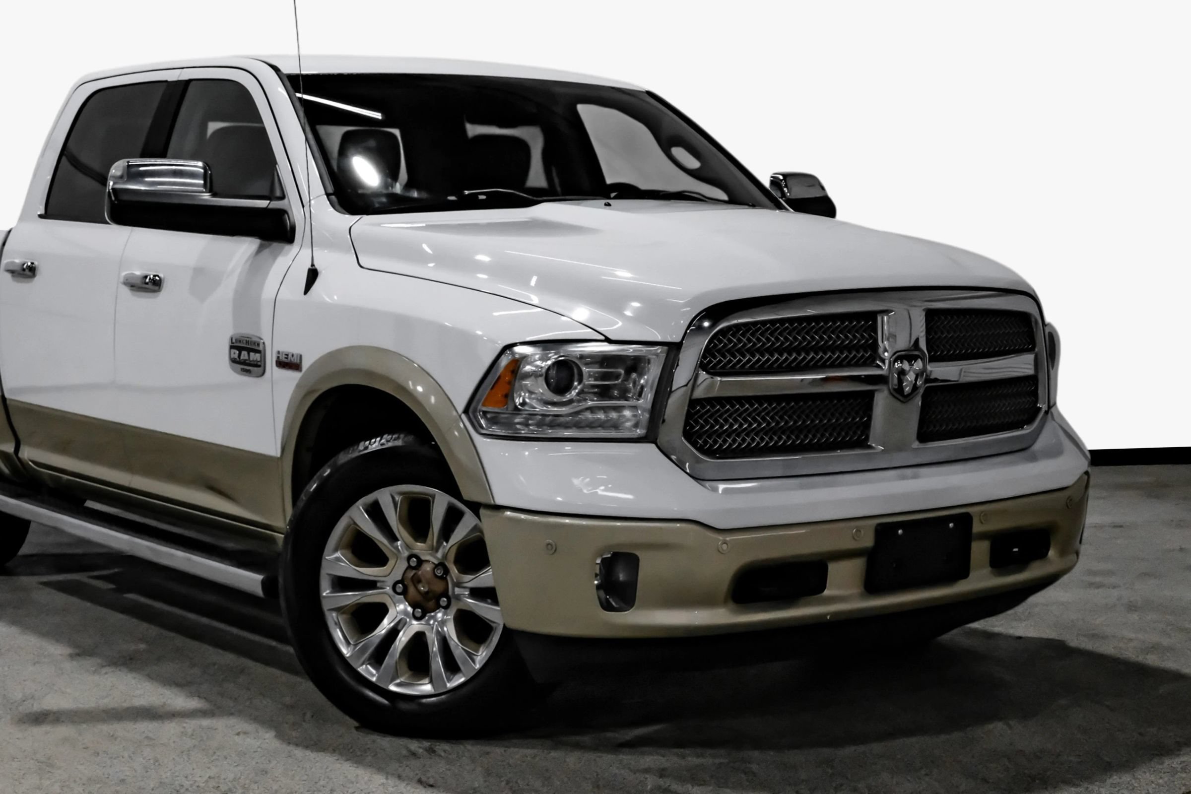 Used 2014 RAM 1500 Laramie Longhorn w/ Convenience Group AWD/4WD image 15