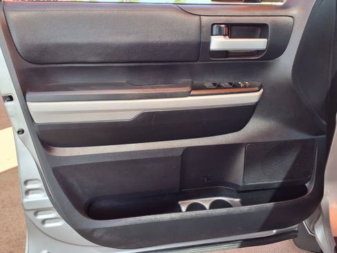 Used 2018 Toyota Tundra SR5 w/ SR5 Upgrade Package RWD image 14